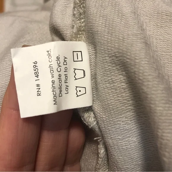 Universal Standard Robe - Picture 6 of 7